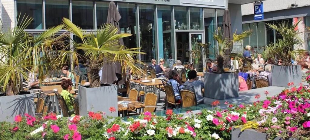 Grand - Café Jules Verne